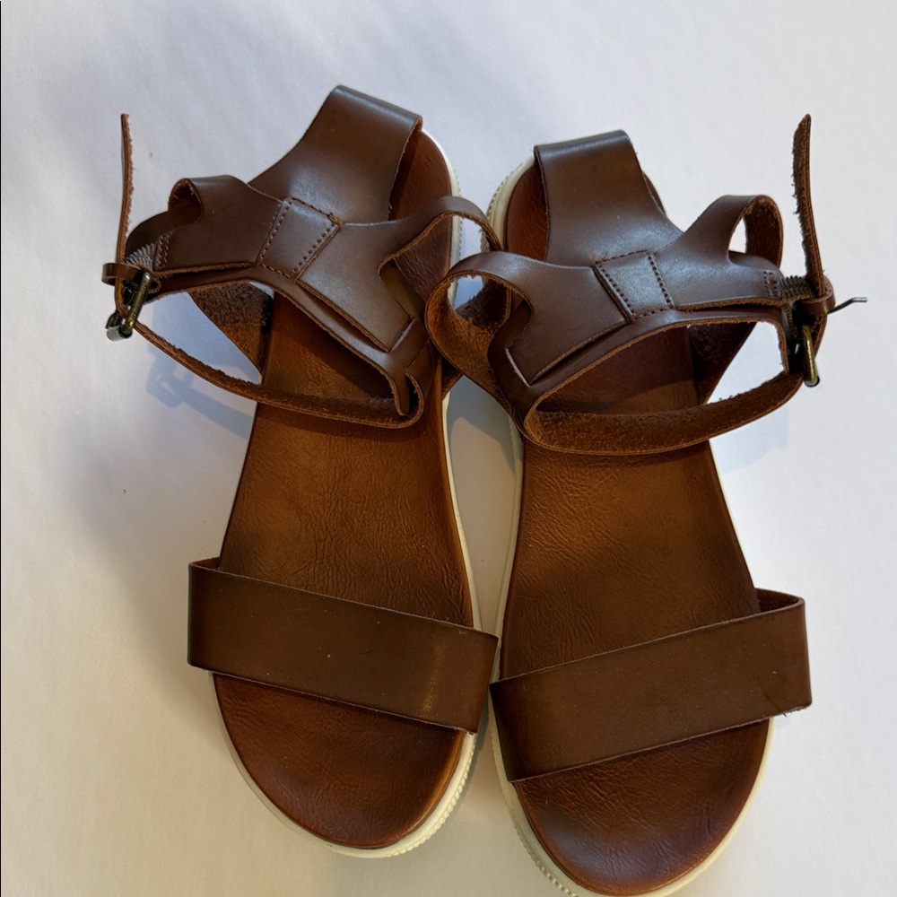 MIA Brown Platform Slide Sandals Size‎ 10 Like New